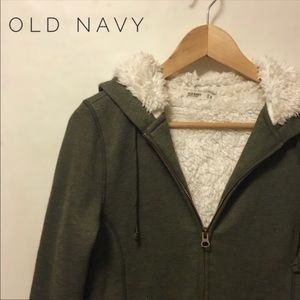 Army green old navy sweatshirt